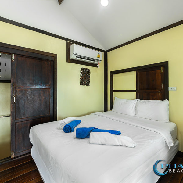 koh-phangan-traditional-bungalow-aircon-9
