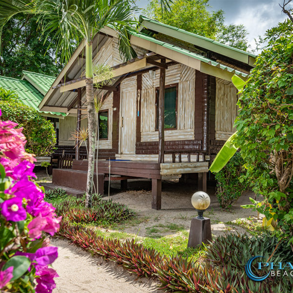 koh-phangan-traditional-bungalow-aircon-5